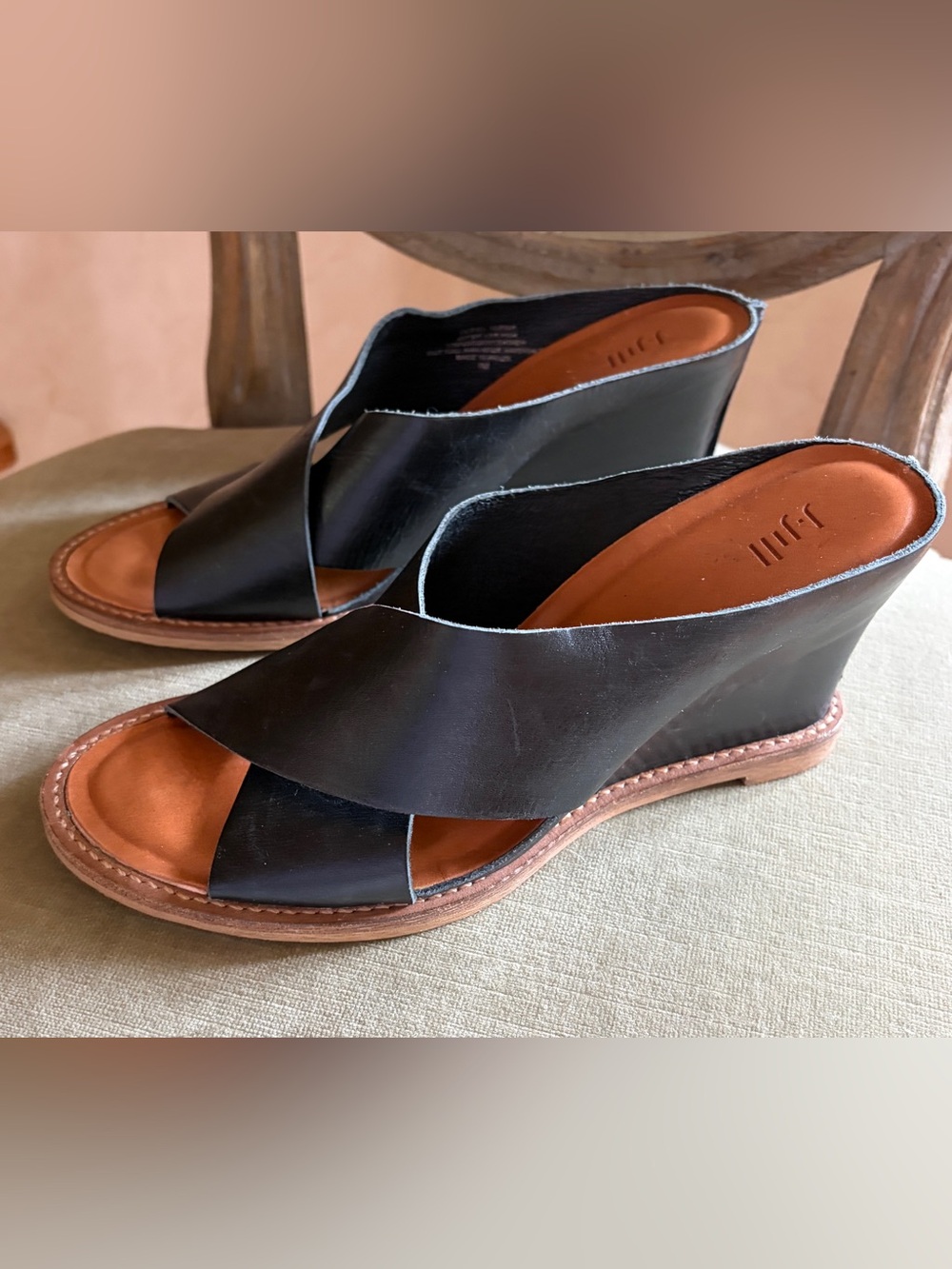 J Jill Artisan Wedge Criss Cross Leather Wedge Sandals  7 Black